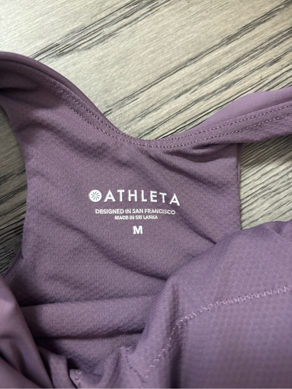 Athleta Racerback Built-In Bra Tank Top Purple Size M Athletic Workout - Picture 2 of 5